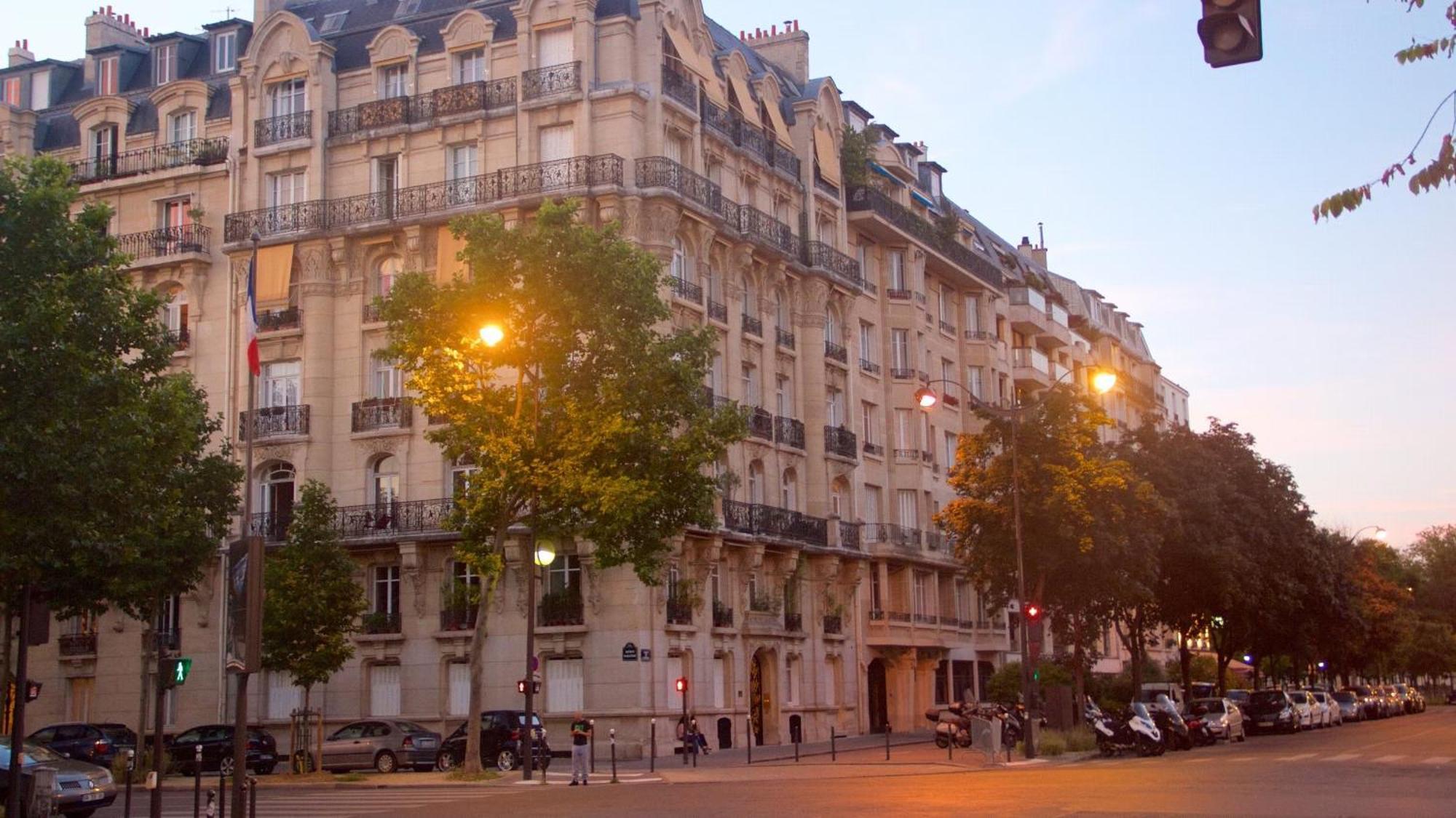 Stunning Apartment Near Eiffel Tower Paris Dış mekan fotoğraf