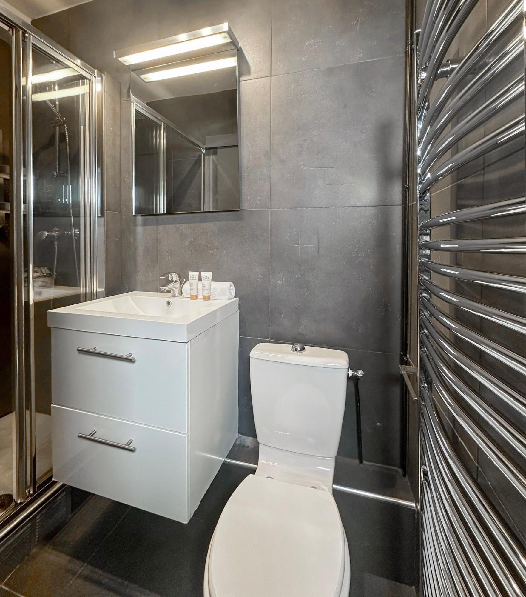 Stunning Apartment Near Eiffel Tower Paris Dış mekan fotoğraf